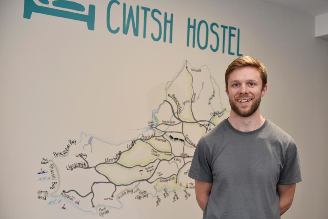 Cwtsh Hostel Суонси Экстерьер фото Chris Anderson